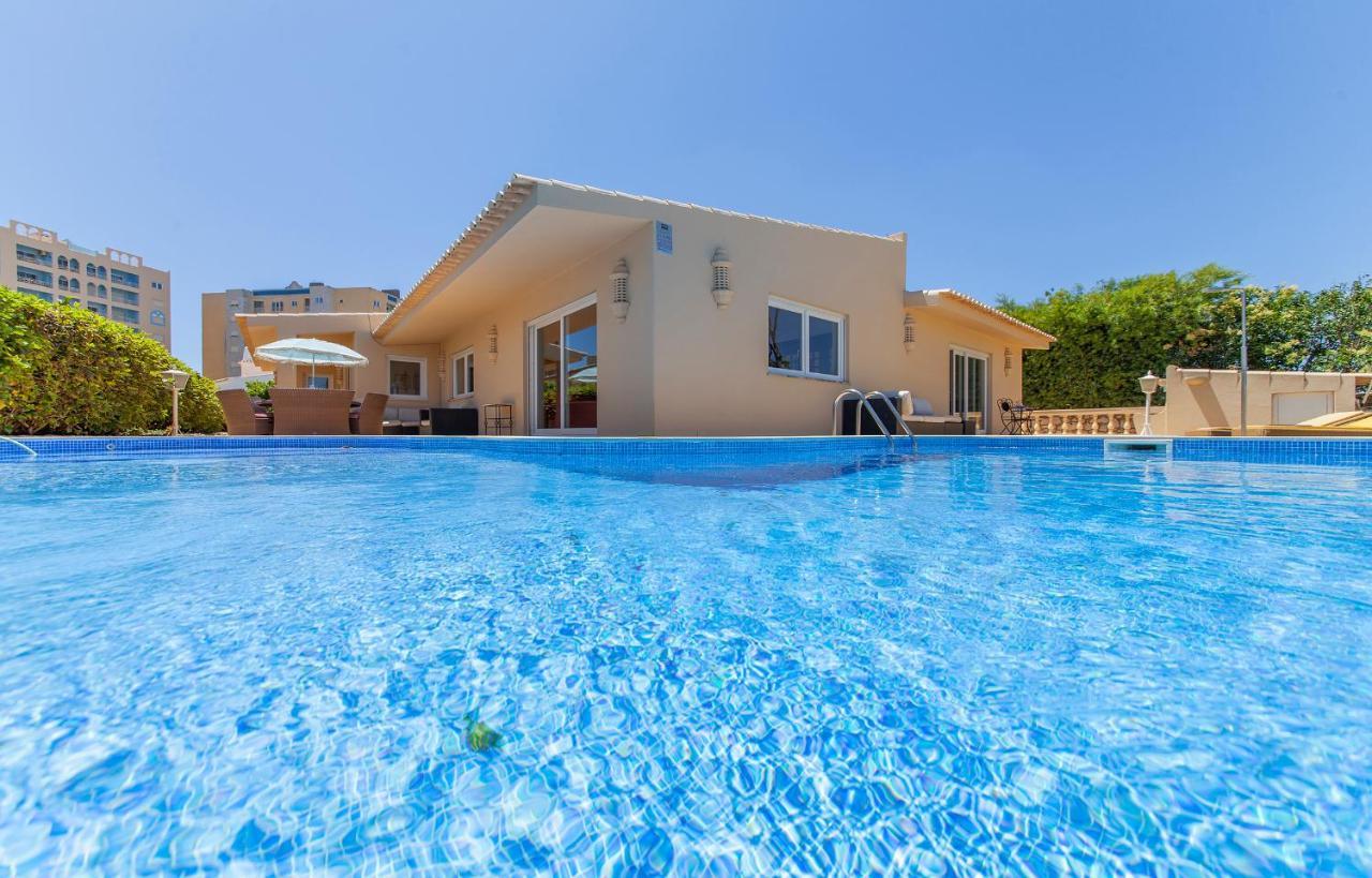 N - Astonishing Bay View Guesthouse 拉哥斯 外观 照片